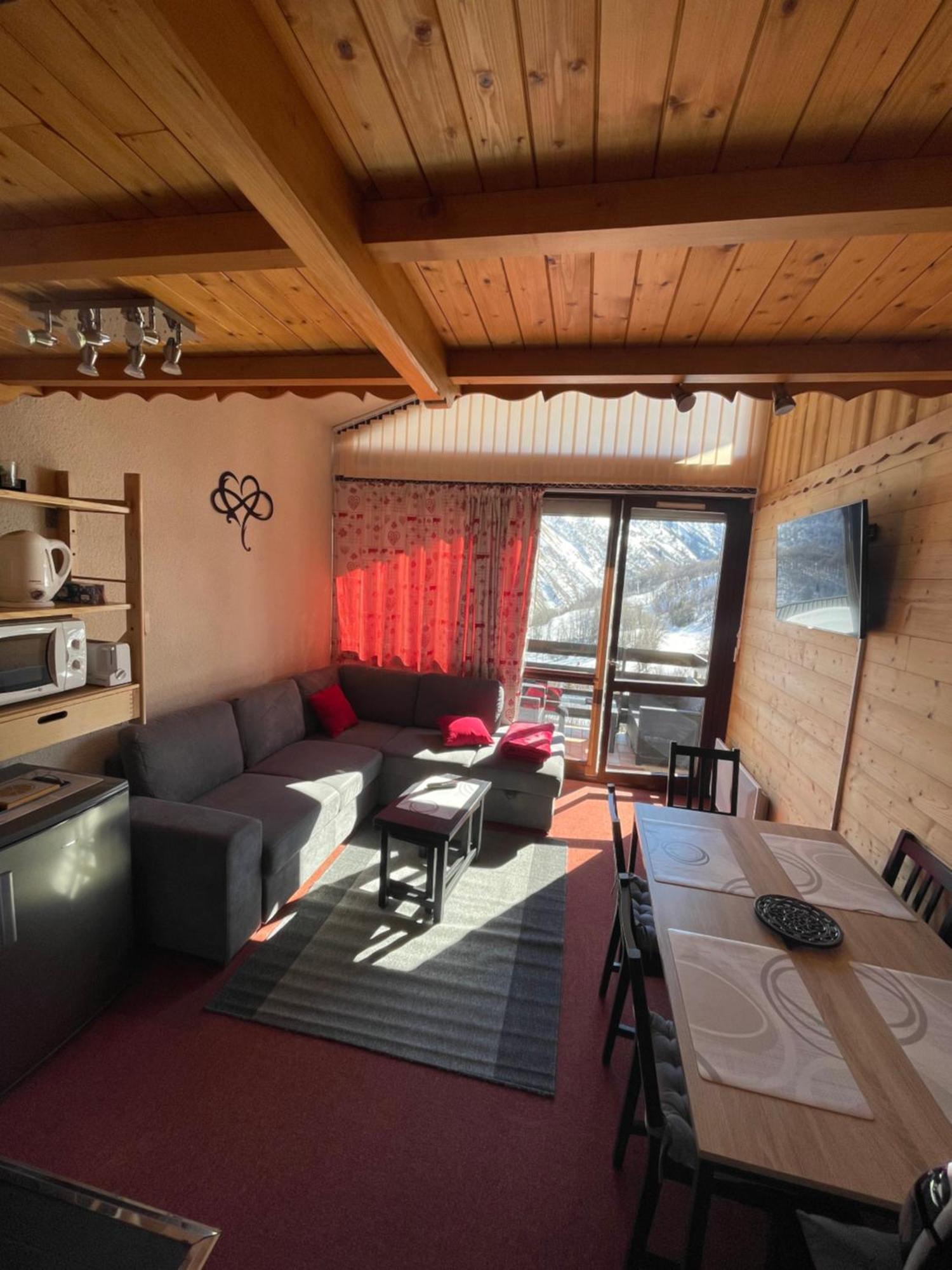 Appartement Plein Sud Cosy 6 Personnes Tres Bien Equipe ,Vue Splendide, Terrasse, Spacieux,Bien Situe, Randonnees,Ski Saint-Sorlin-dʼArves エクステリア 写真